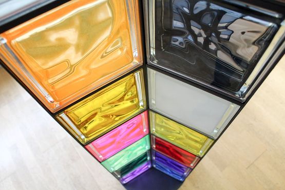 Glasbausteine in farbiger Ausführung